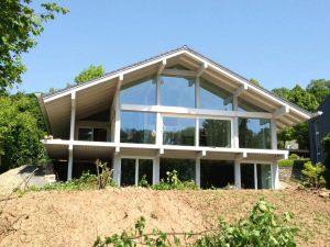 Modernes Holzskeletthaus Bauphase Hang – Neubau Kurth Haus 2016